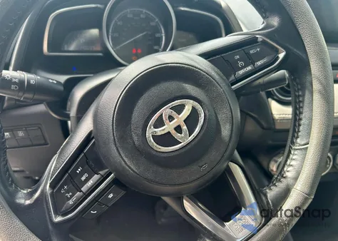 2019 Toyota Yaris Xle из США, поврежденный, VIN 3MYDLBYV8KY509896